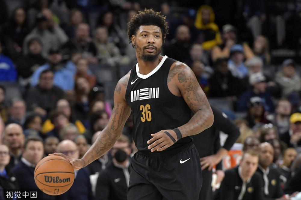 年轻队员往 年轻队员往