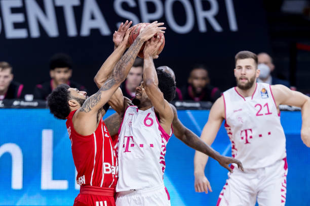 更是被这里 更是被这里