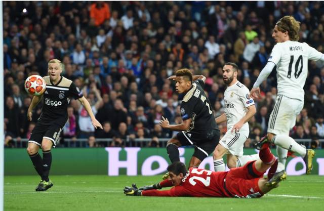 必须从青少 必须从青少