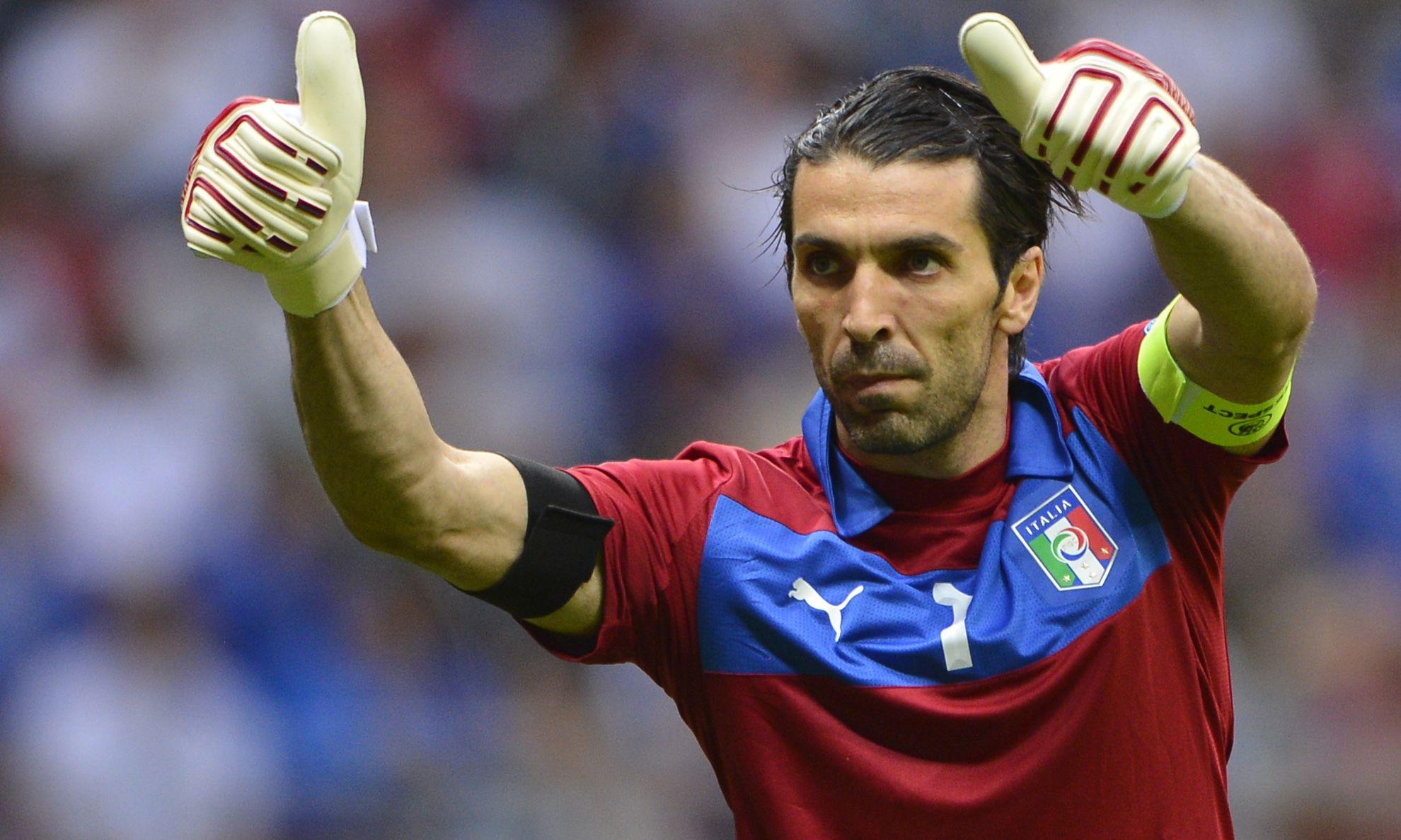 都是备受关 都是备受关